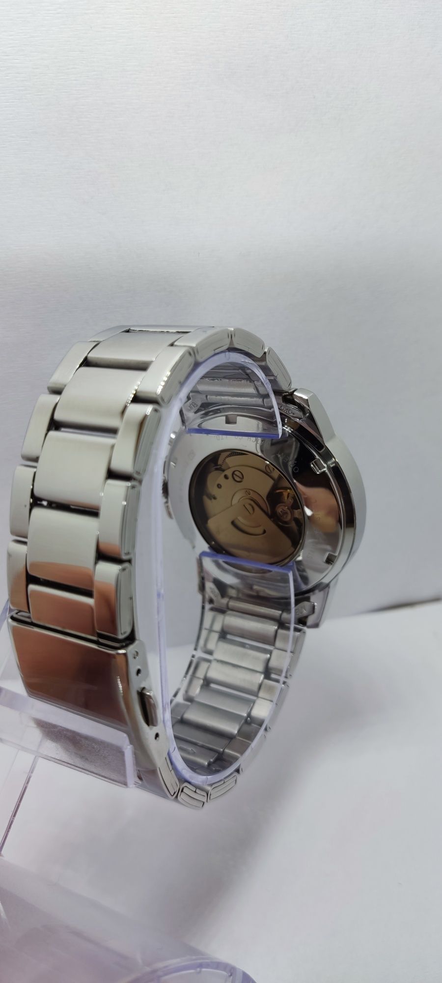 Piękny oryginalny Orient FEM7J003B9 Automatic Day and Date.
100%
OPINI