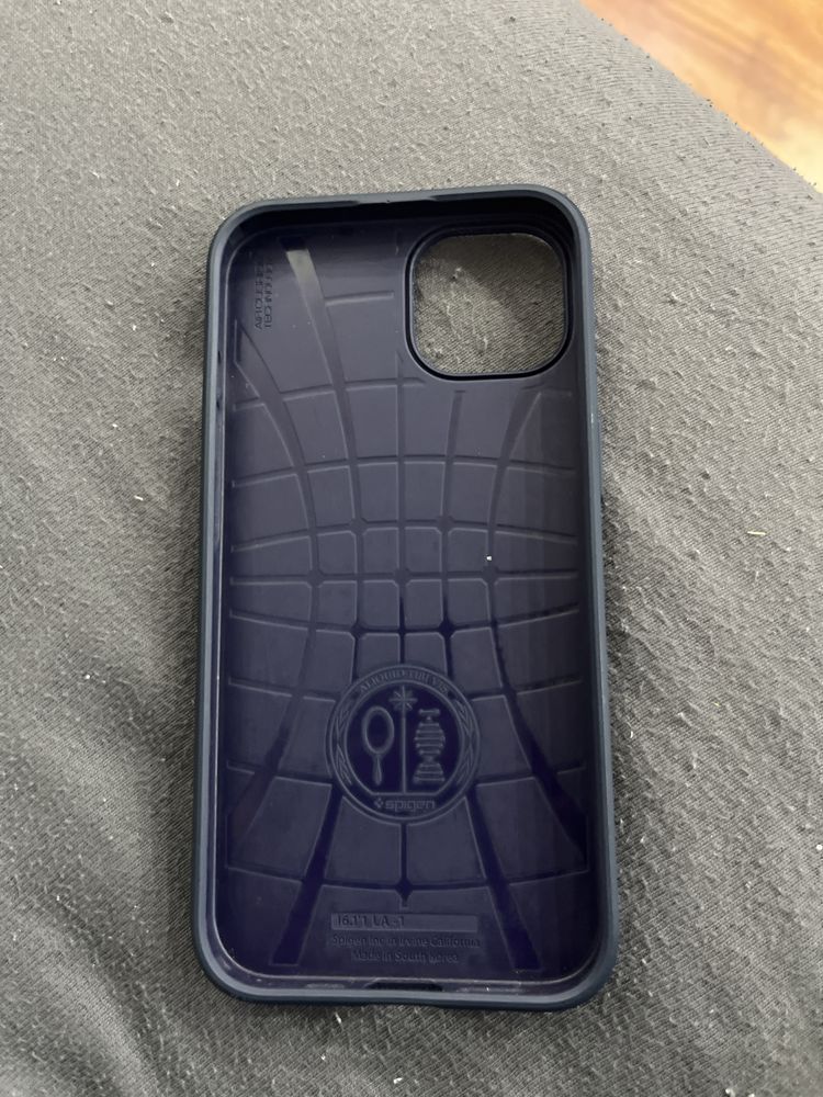 Etui do telefonu iphone 13