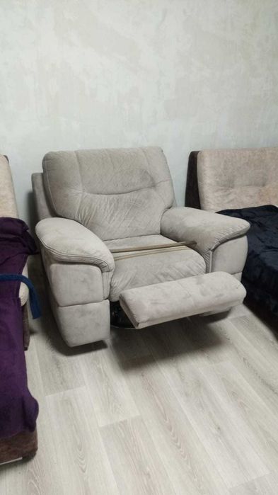 Кресло качалка мягкое