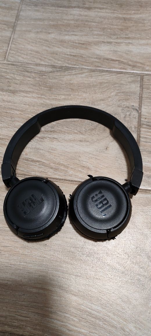 Słuchawki nauszne bezprzewodowe bluetooth jbl