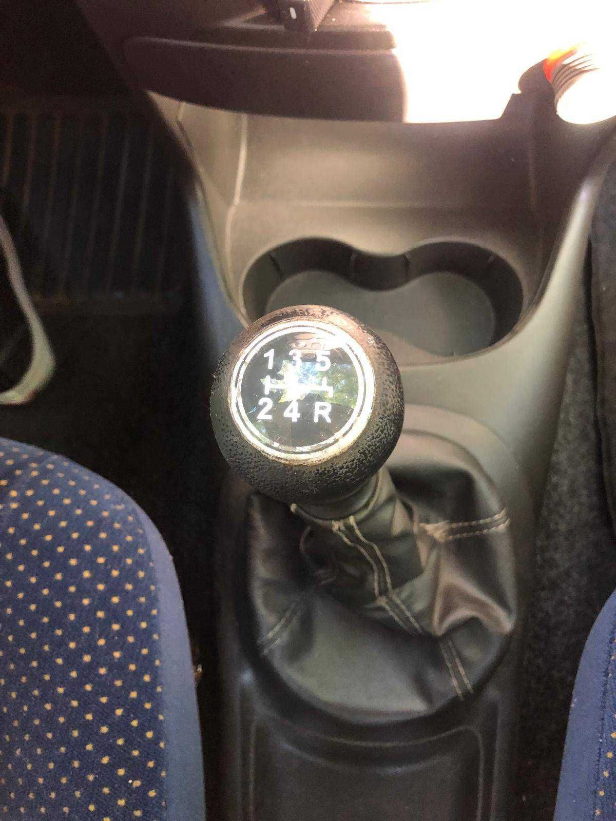 Carro Fiat Punto