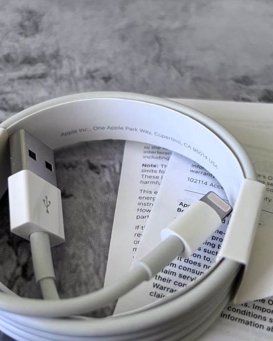 Оригинальный Кабель Apple Lightning to USB (1м) для iPhone