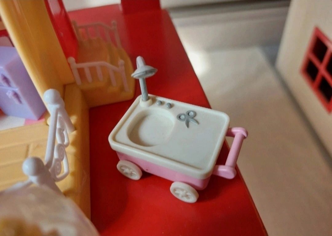 Hello Kitty Cake Shop + peças adicionais