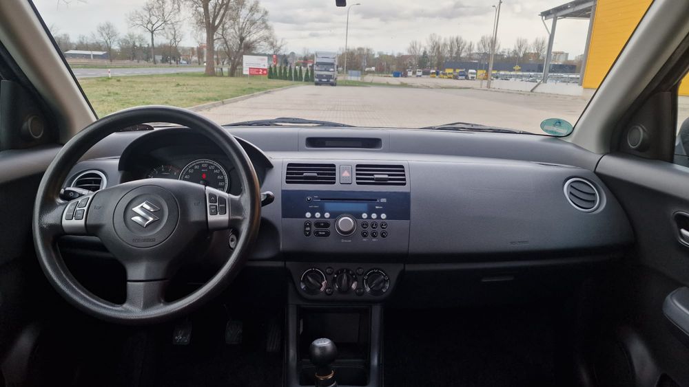 Suzuki Swift 1.3 benzyna 5 drzwi klima Sprowadzony 1 Właściciel