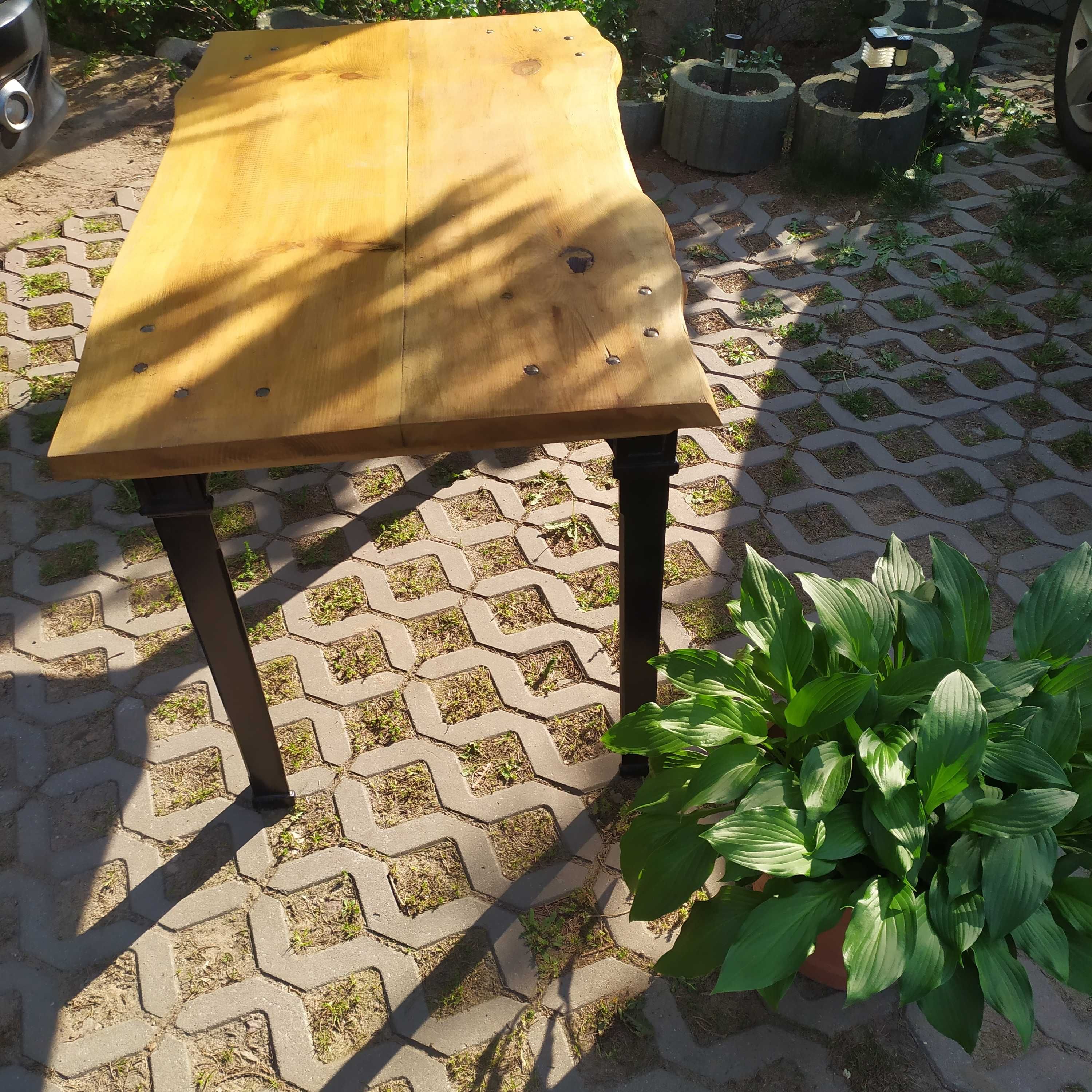 STÓŁ nie kupisz w sklepie takigo,drewniany stół z żeliwnymi nogami.