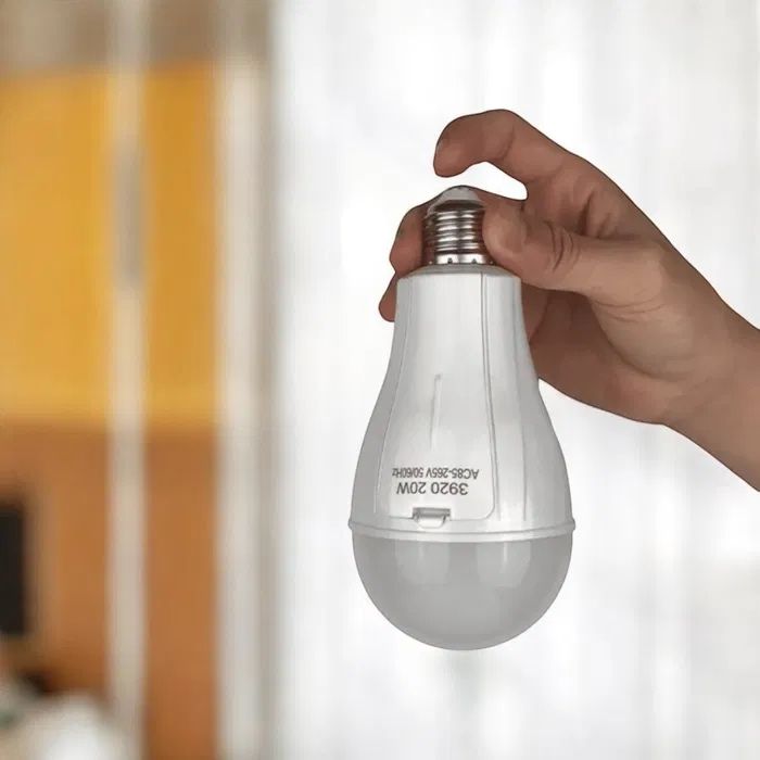 ОПТ Лампочка акумуляторная Y-3920, цоколь E27