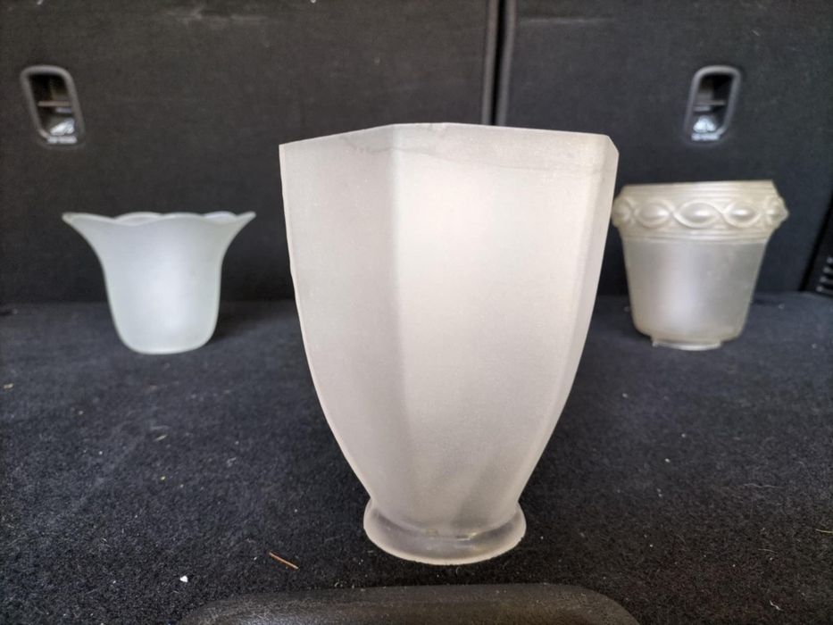 Klosze do żyrandola lub lampy