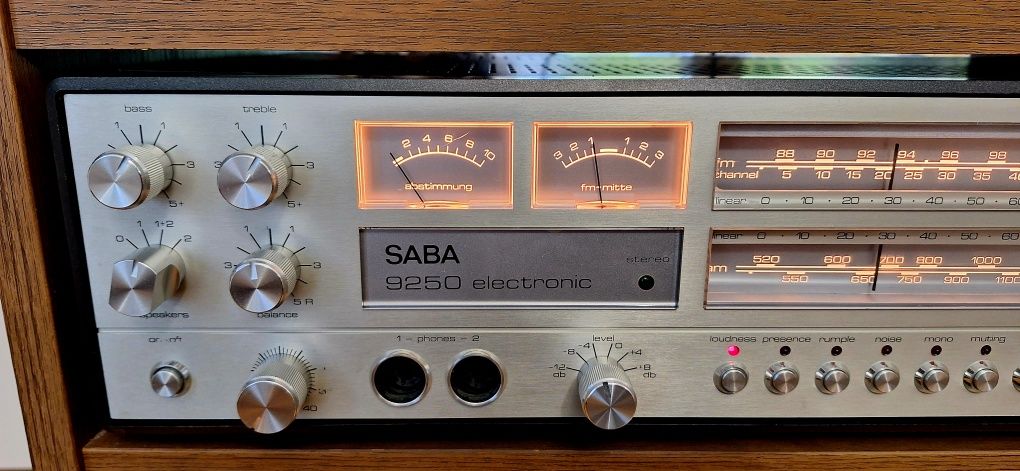 Saba 9250 Electronic. conception 9005' CD262 Audio Vintage Pruszk