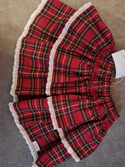 Spodniczka Helen nowa rozmiar 116