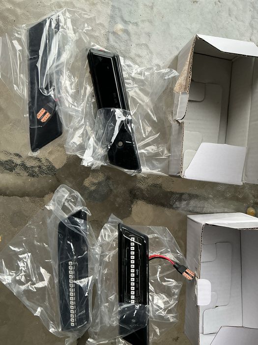 Поворотник BMW E32 E34 E36 освітленя мото