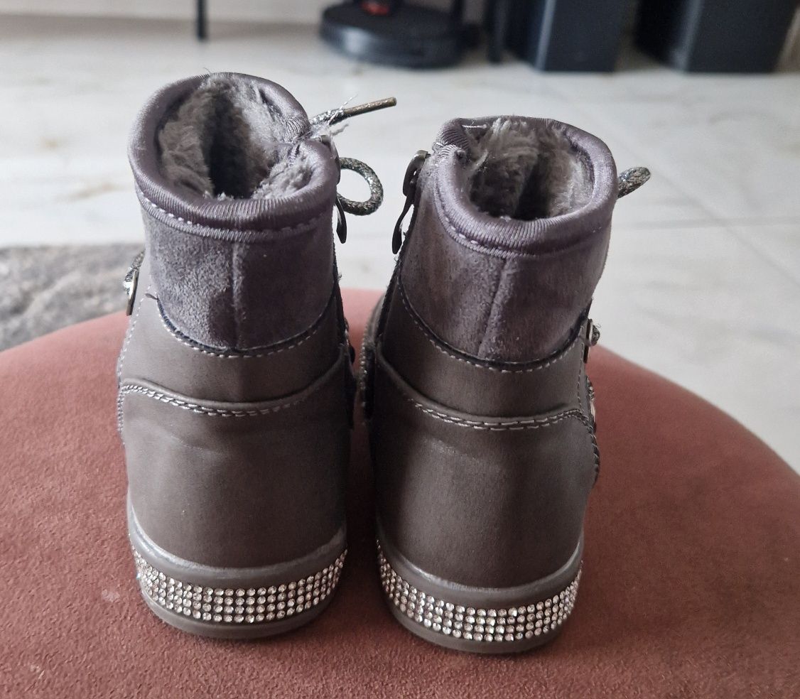 Buty zimowe szare dla dziewczynki rozmiar 22