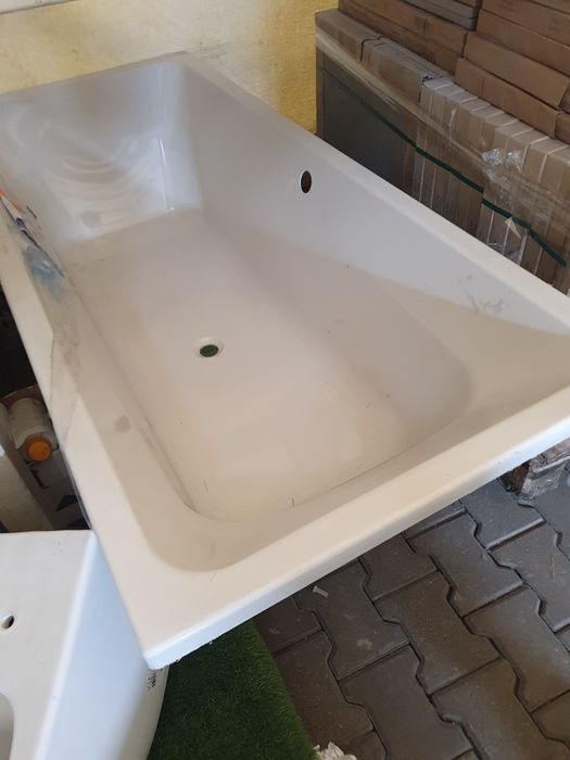 Wanna akrylowa prostokątna Villeroy&Boch Targa Style 180×80 cm biały