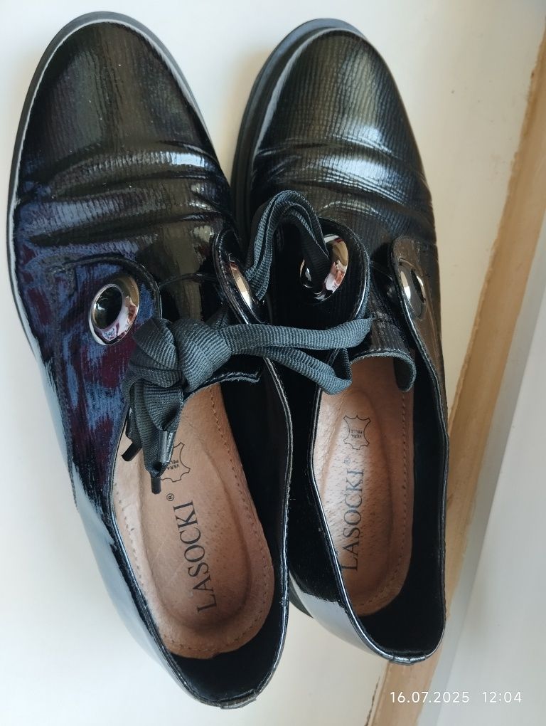 Sprzedam buty damskie