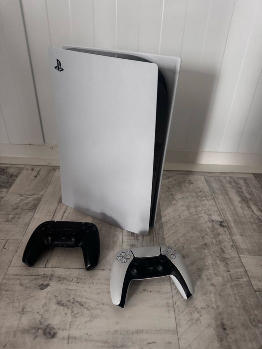 PlayStation 5 CFI-1216A + 2 pady – stan IDEALNY!