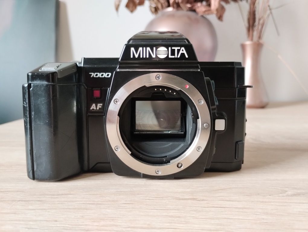 Minolta AF 7000 + BH-70S