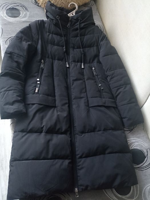 Жіноче пальто пуховик