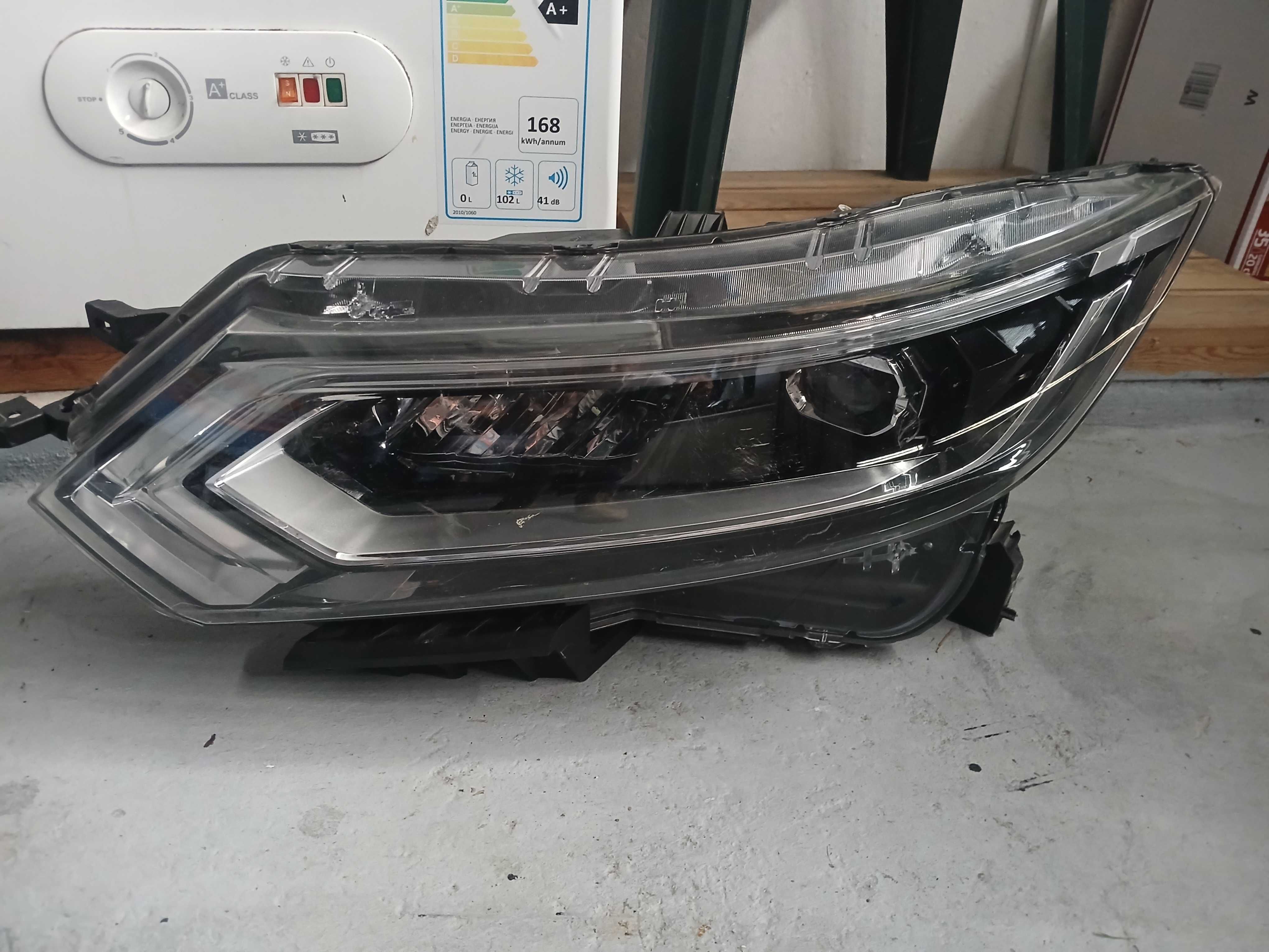 Nissan qashqai farol headlight farolim lado esquerdo