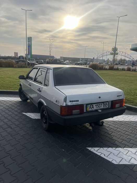 Ваз21099 інжектор 2005рік