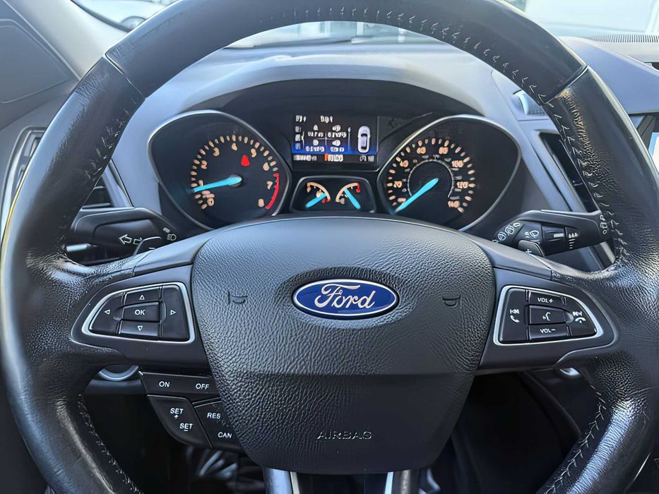 Ford Escape Titanium      2017