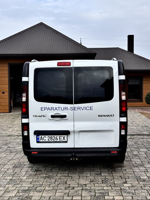 Renault Trafic 3 2016 року Пасажир 9 місць