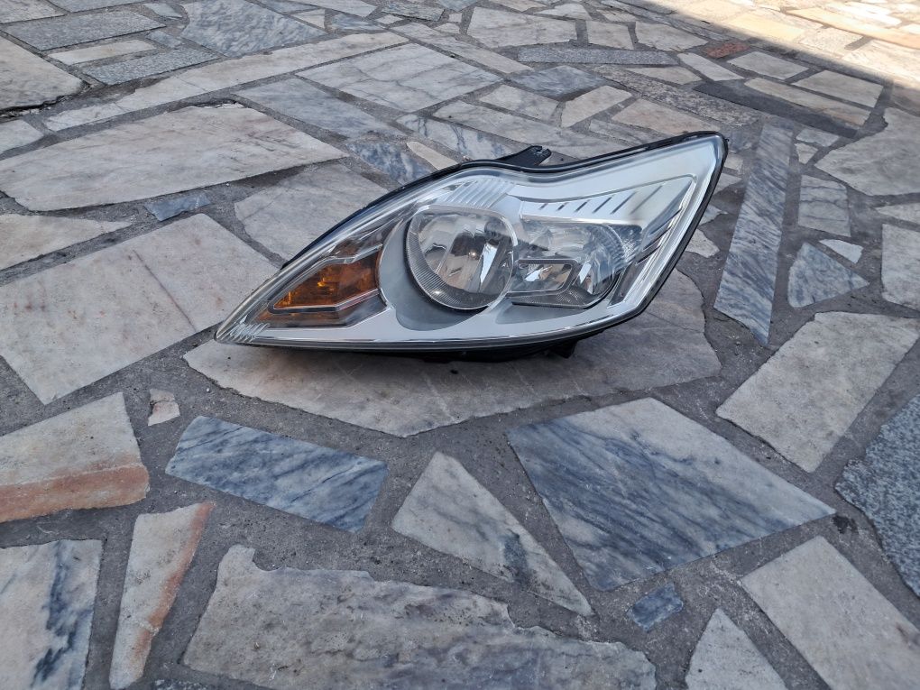 Ótica ford focus