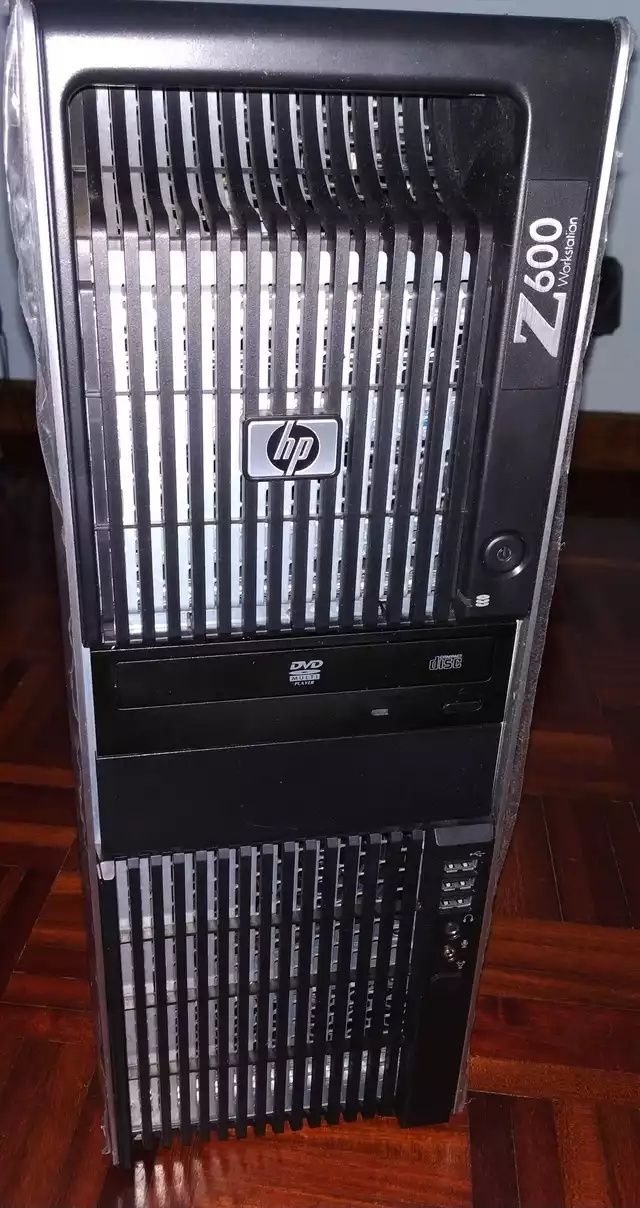 Workstation HP Z600: X5570, 12GB DDR3, 250GB HDD, 2x NVS295