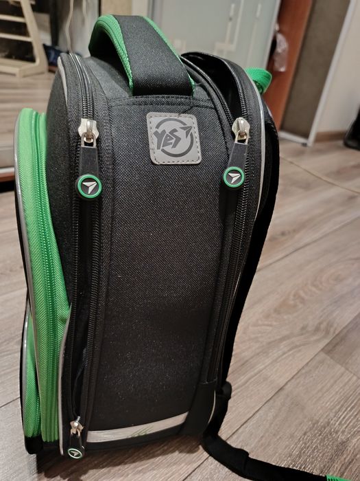 Новий рюкзак Yes