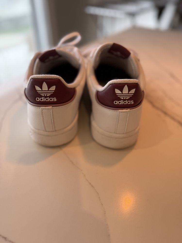 Tenis Continental com riscas bourdeaux