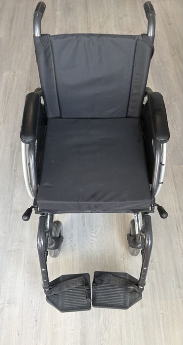 Продам інвалідний візок для дорослих Vermeiren Jazz S 50