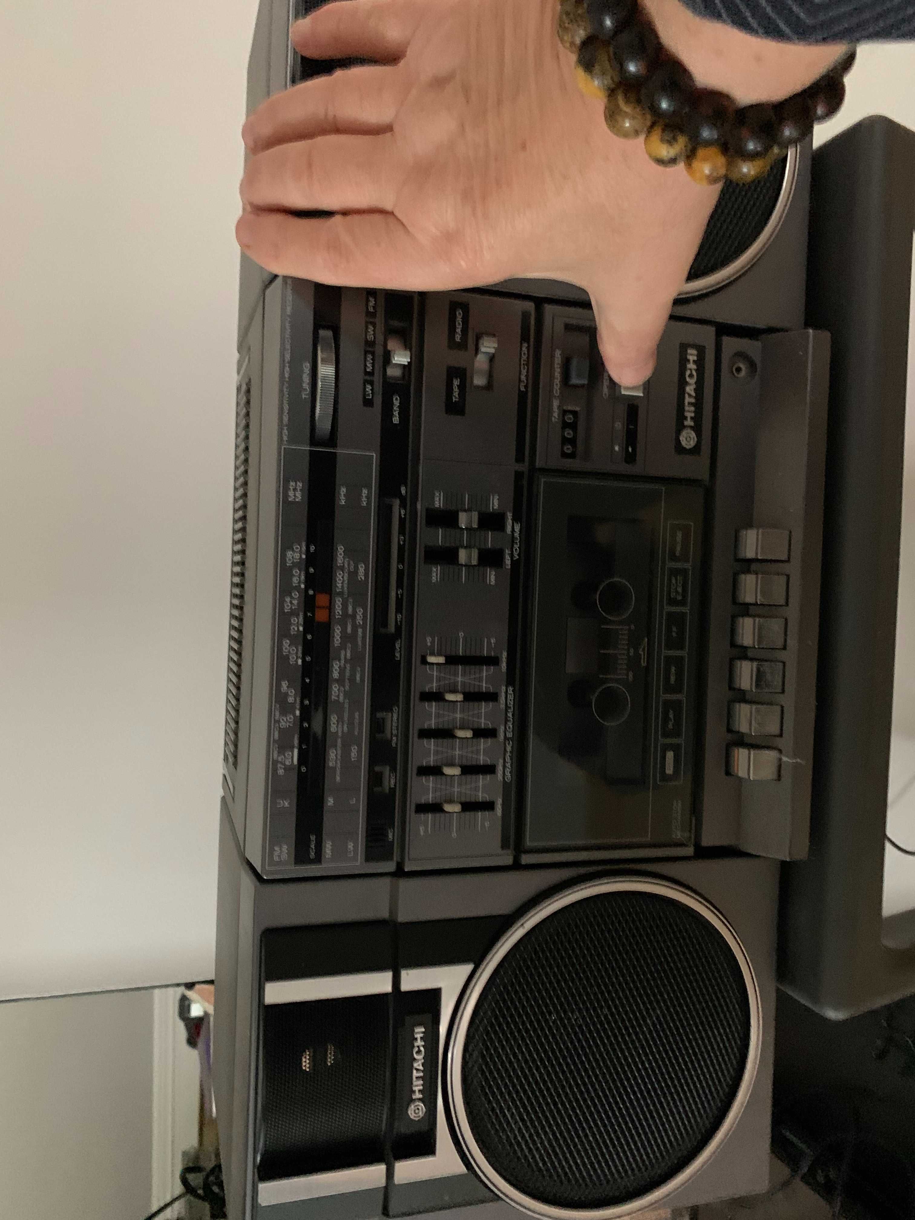 Bombox HITACHI trk-9005e