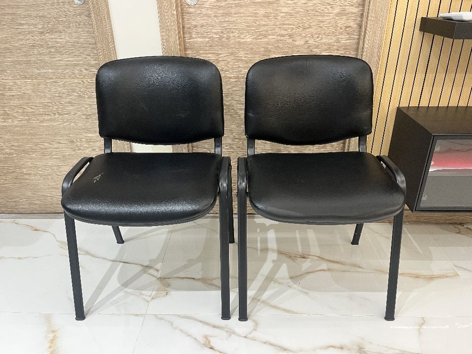 Duas cadeiras de mesa de jantar ou escritório (novo)