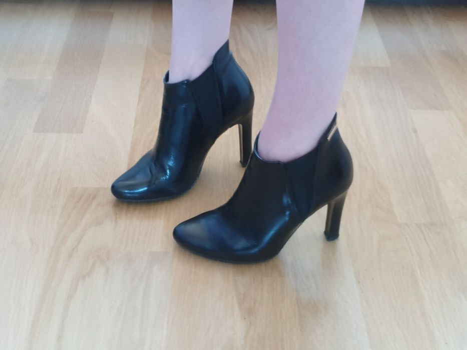 Czarne skórzane botki Visconi, r. 35