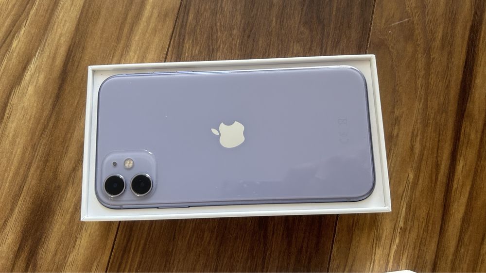 Iphone 11 128 GB fioletowy