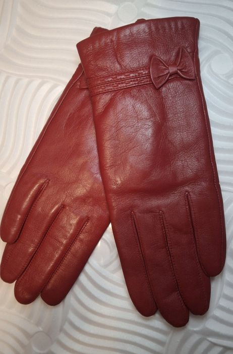 Женские кожаные перчатки