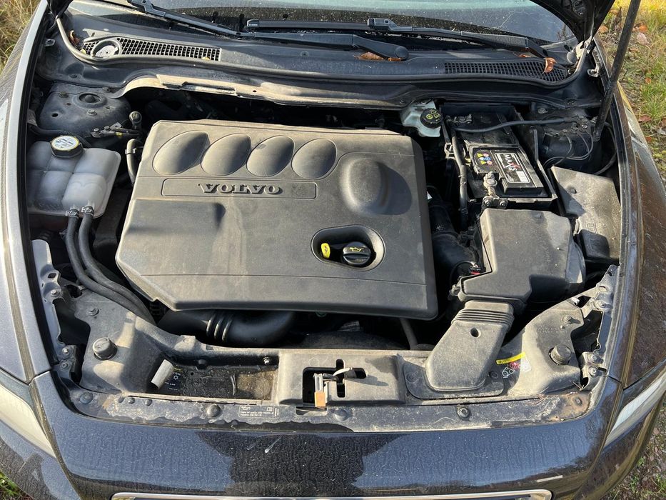 Volvo s40 v50 całe na części.