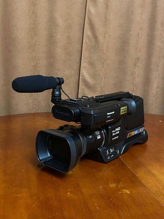 Відеокамера Panasonic HC-MDH2