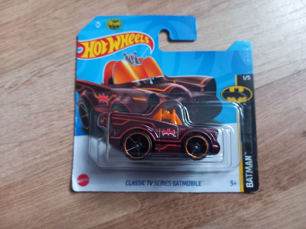 Nowy samochodzik Hotwheels