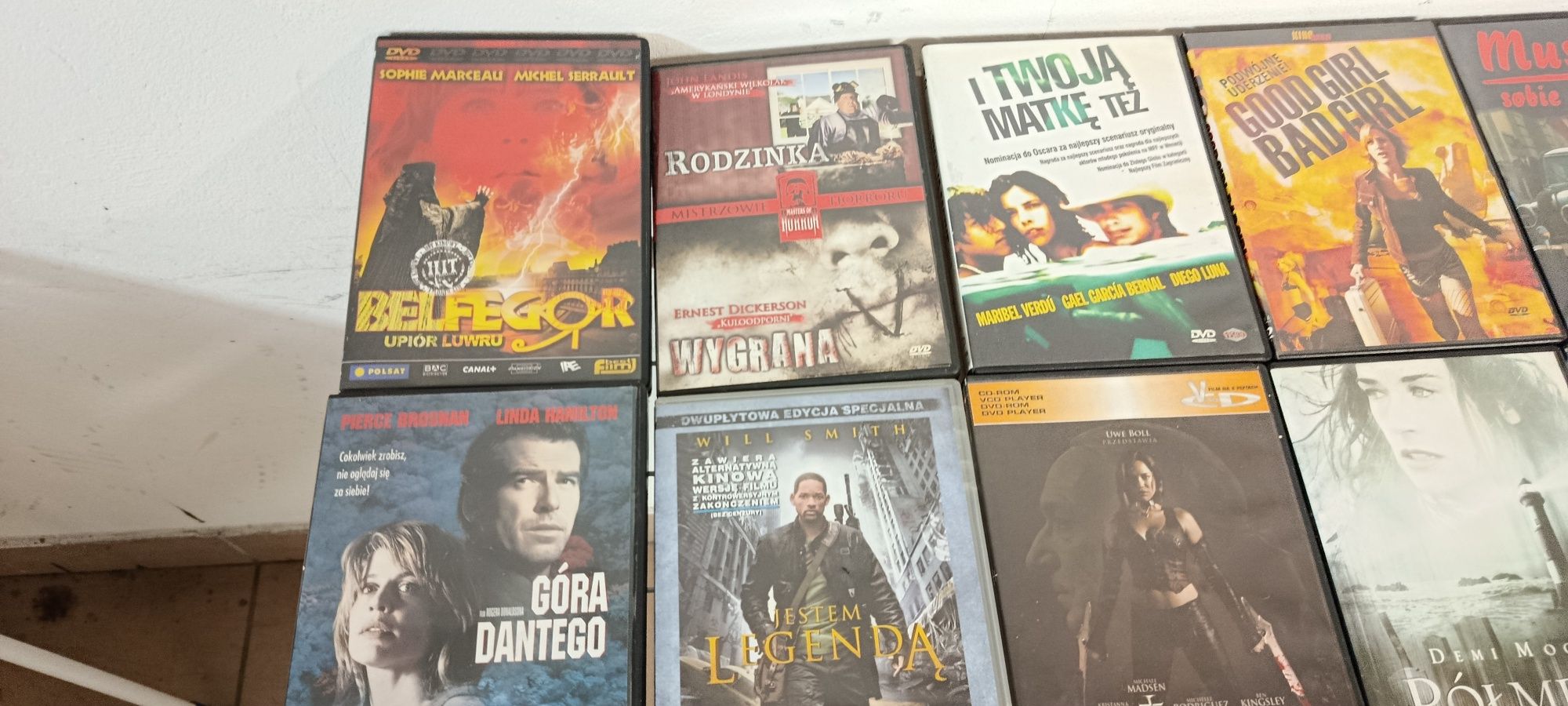 Filmy na DVD 30 sztuk