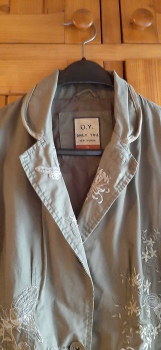 Elegancki Żakiet Damski Rozmiar XL Khaki z Haftem Kwiatowym Marynarka