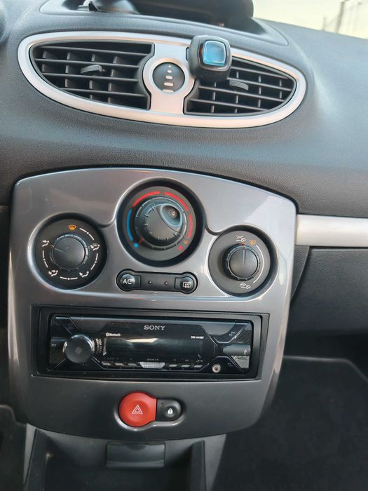 Clio III 2011 Gasolina