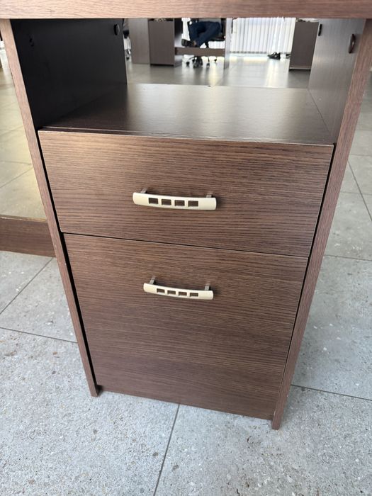 Стіл офісний деревяний