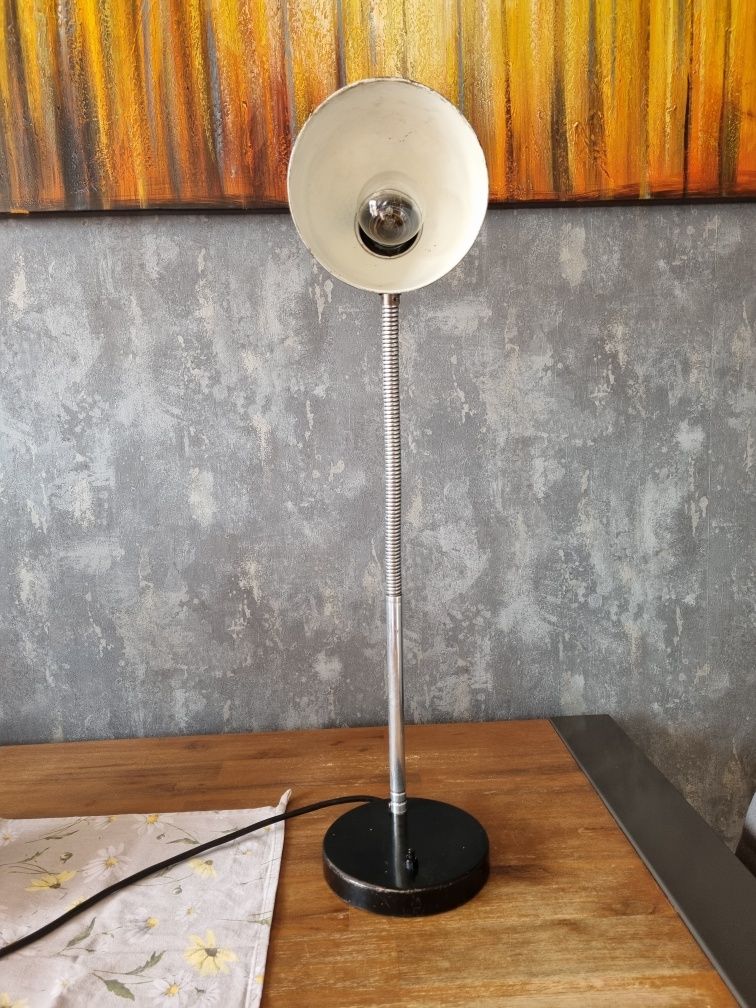 Lampa loft Kaiser Idell oryginalna