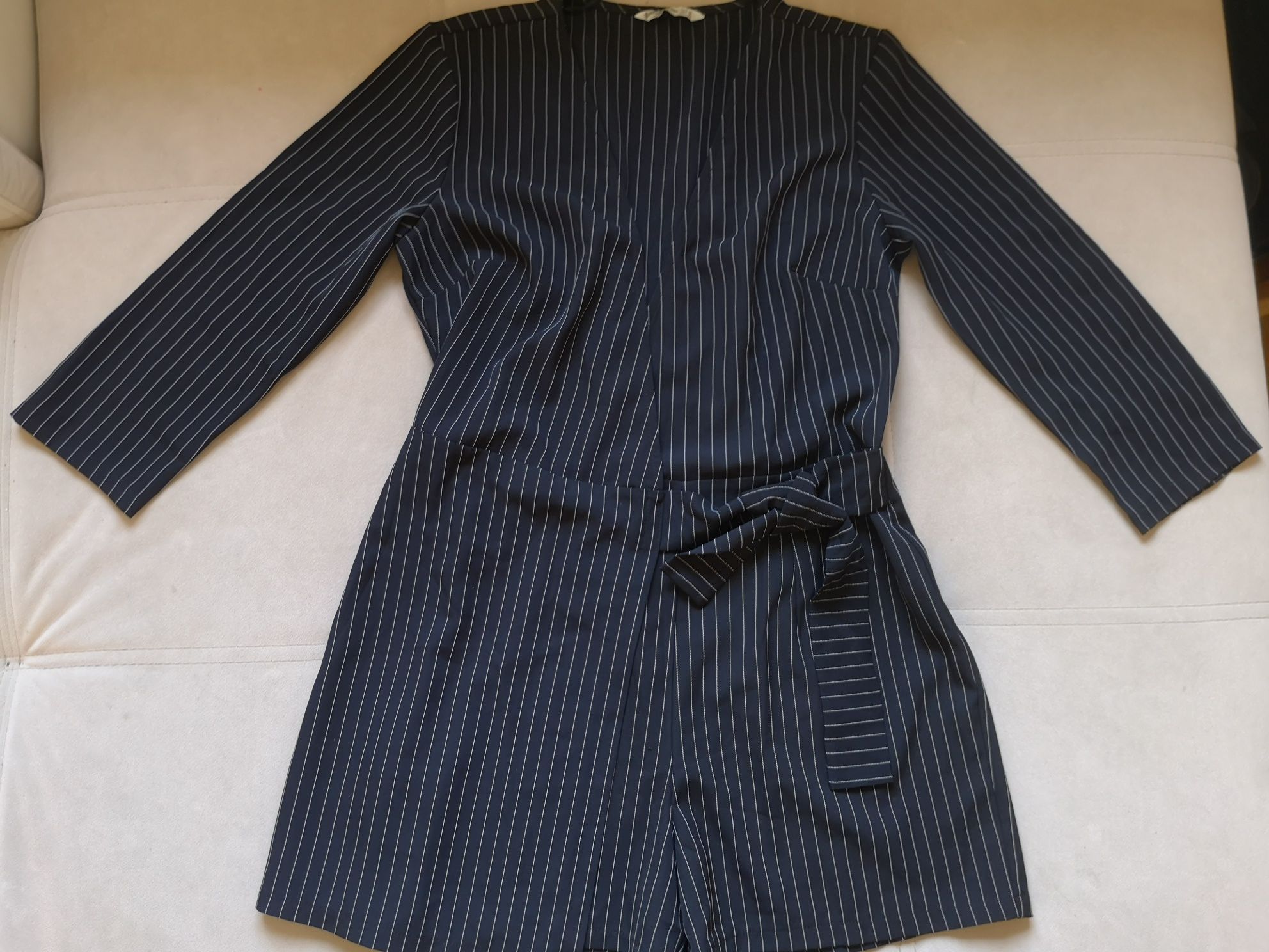 Kombinezon damski krótki /spódnico - spodenki /Stradivarius M/38/nowy