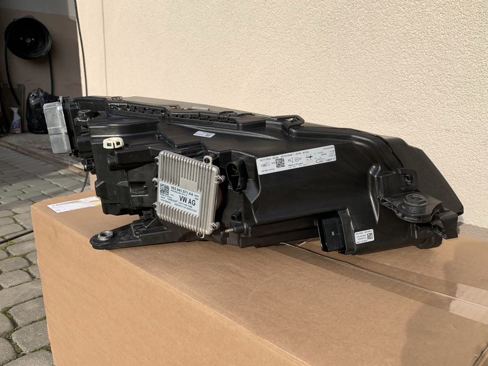 Sprzedam lampe przod skoda superb 2021rok