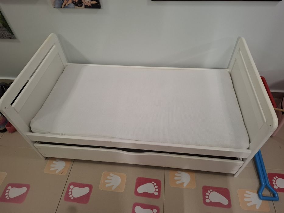 Łóżeczko dziecięce - tapczanik