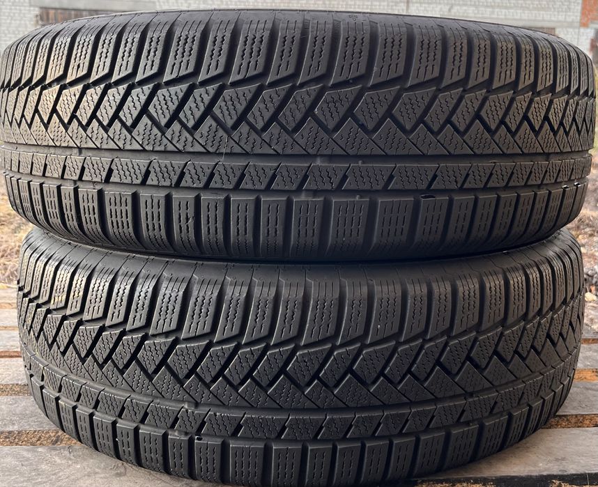 Зимові шини пара 215/65 r17 Continental