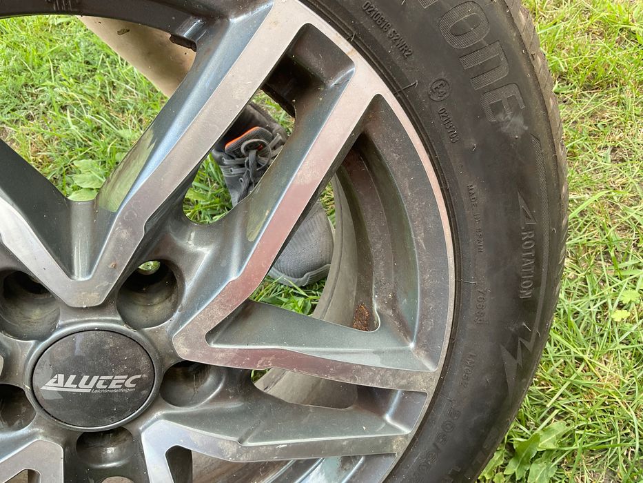 4 koła aluminiowe z oponami 205/60/16 do VW Taigo lub T-Cross