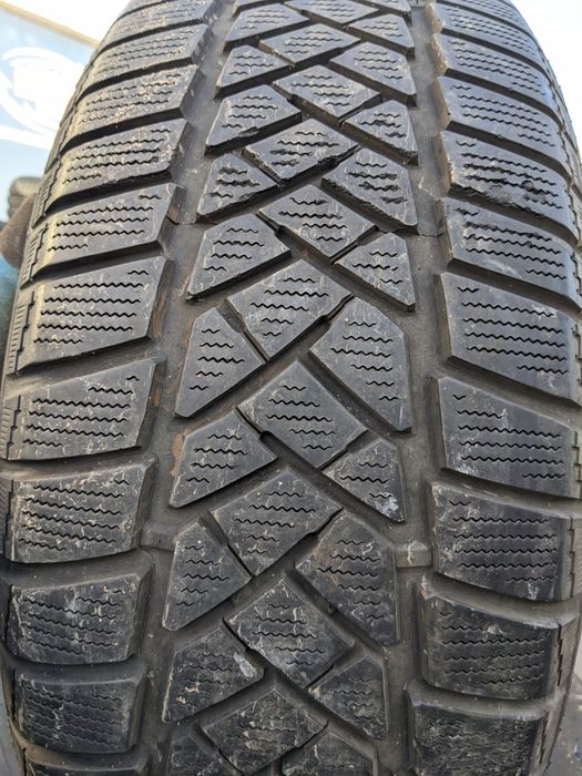 235/60R16 Dunlop Winter 100H
