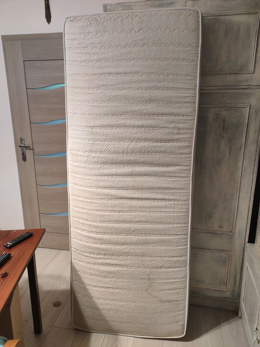 Materac sprężynowy 80x200 + pokrowiec TEMPUR