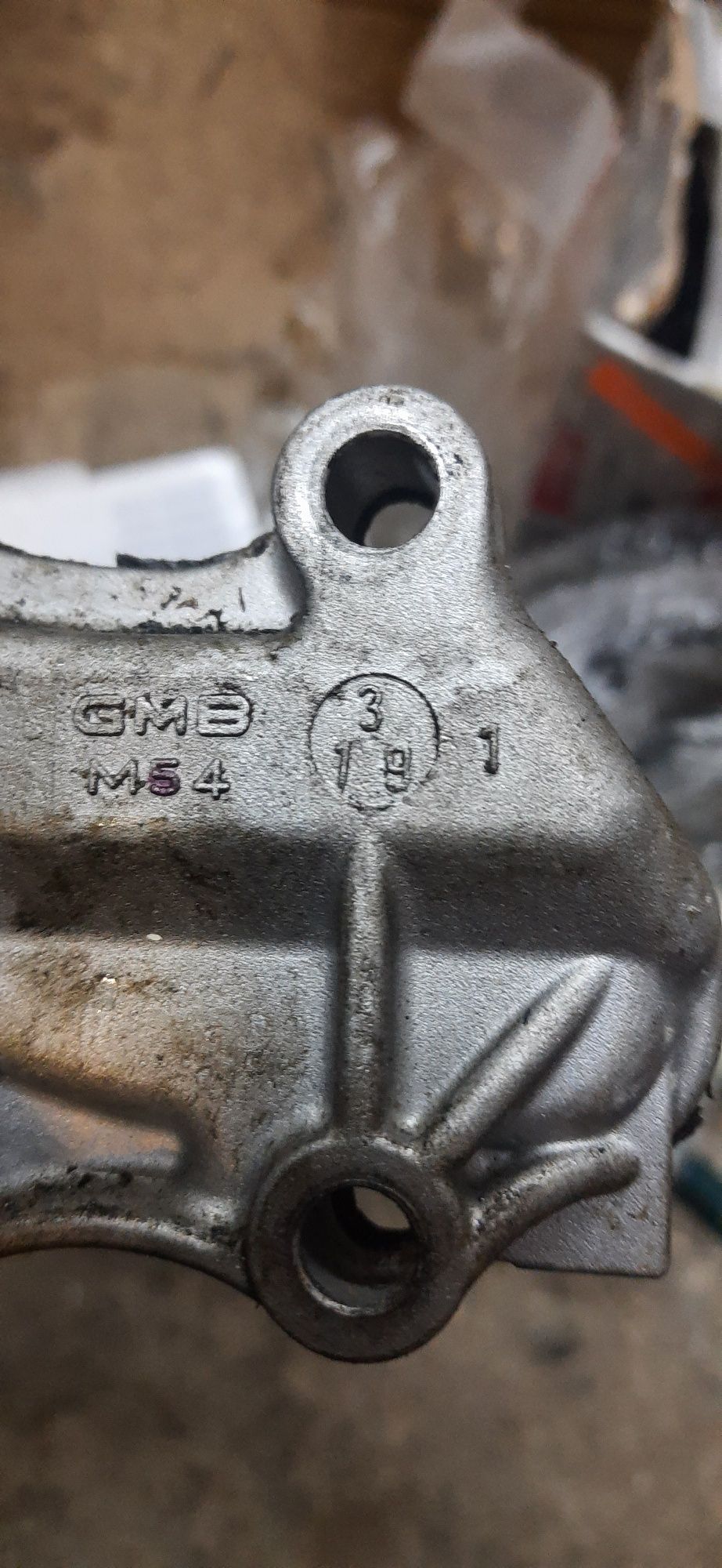 Помпа, ролик  byd f3, mitsubishi 1,6 , 4g18